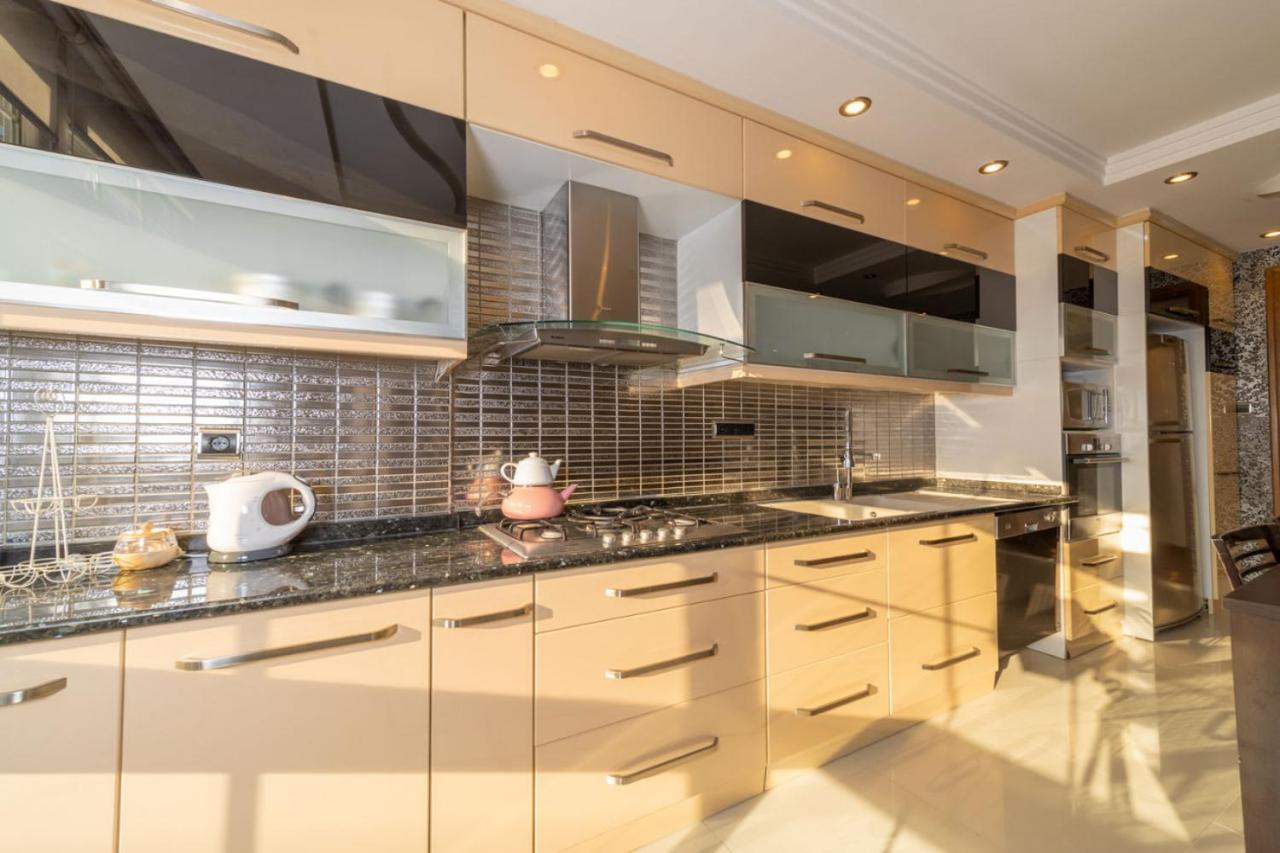 Lovely Flat With Sea View Near Beach In Muratpasa Antalya Exterior foto
